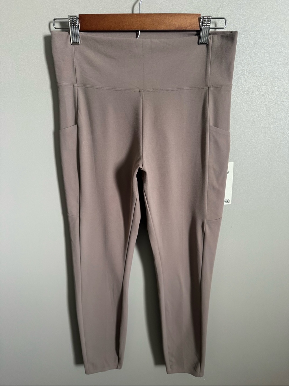 NWT REI Take Your Time 7/8 Legging Large